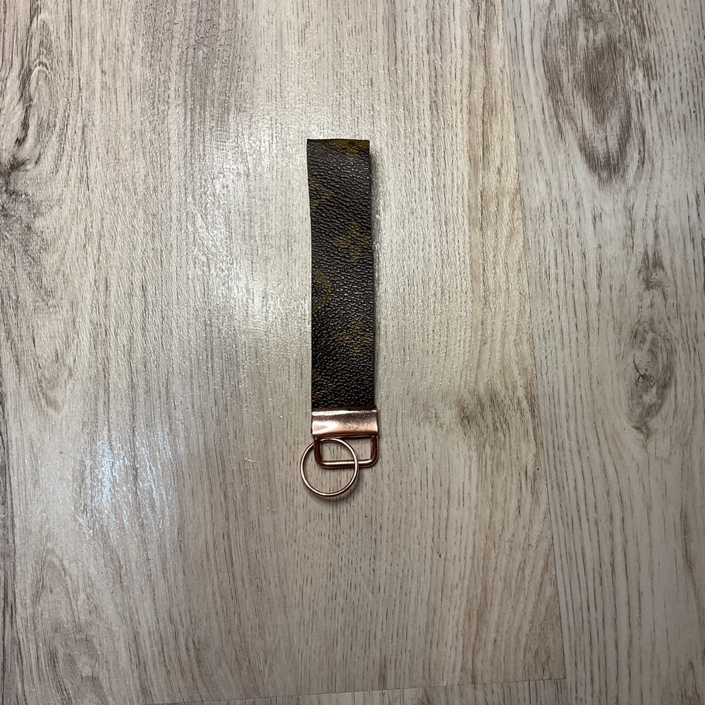 CUSTOM REWORKED LOUIS VUTTION KEY CHAIN / KEY HOLDER